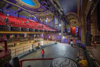 Riviera Theatre, Chicago, Chicago: Auditorium from House Right Boxes