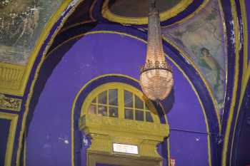 Riviera Theatre, Chicago, Chicago: Balcony Window Closeup