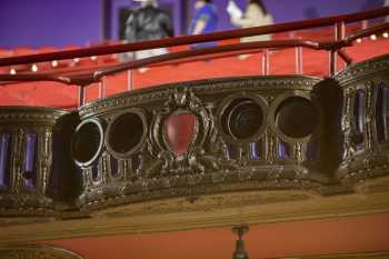 Riviera Theatre, Chicago, Chicago: Balcony Front Closeup