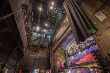 Riviera Theatre, Chicago, Chicago: Stagehouse from Stage Right