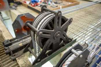 San Diego Civic Theatre, California (outside Los Angeles and San Francisco): Wire Guide Head Block