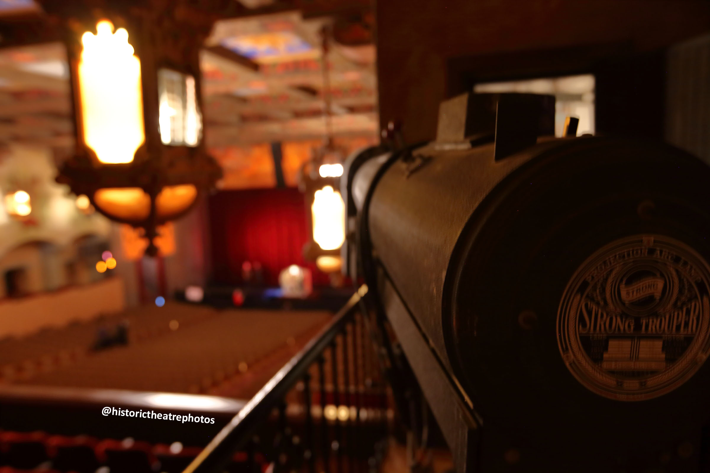 San Gabriel Mission Playhouse, Los Angeles: Greater Metropolitan Area: Vintage Carbon Arc Followspot
