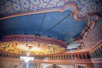 Shrine Auditorium, University Park, Los Angeles: Greater Metropolitan Area: Sky ceiling closeup under flashlight