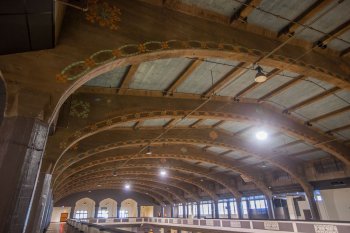 Shrine Auditorium, University Park, Los Angeles: Greater Metropolitan Area: Ceiling