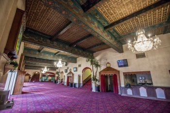 Shrine Auditorium, University Park, Los Angeles: Greater Metropolitan Area: Interior Lobby