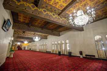 Shrine Auditorium, University Park, Los Angeles: Greater Metropolitan Area: Lower Balcony Lobby overlooking Shriner Museum