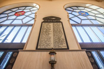 Shrine Auditorium, University Park, Los Angeles: Greater Metropolitan Area: Vestibule wall closeup