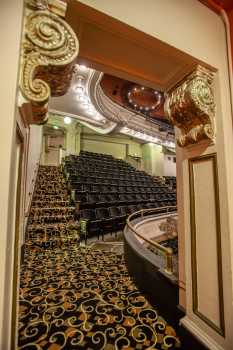 Spreckels Theatre, San Diego, California (outside Los Angeles and San Francisco): Mezzanine Corridor