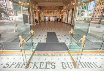 Spreckels Theatre, San Diego, California (outside Los Angeles and San Francisco): Entrance to Building Lobby