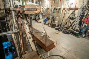 Spreckels Theatre, San Diego, California (outside Los Angeles and San Francisco): Pin Rail End at Paint Bridge