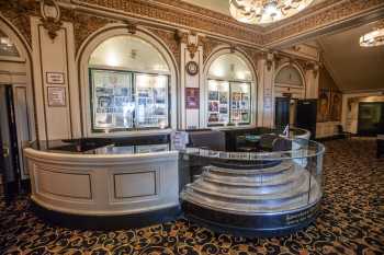 Spreckels Theatre, San Diego, California (outside Los Angeles and San Francisco): Concessions Stand in main lobby