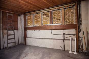 State Theatre, Los Angeles, Los Angeles: Downtown: Organ Chamber from rear