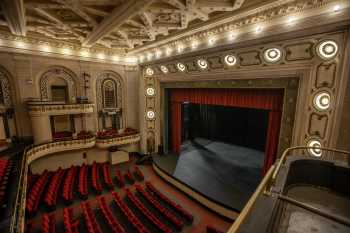 Studebaker Theater, Chicago: Stage from House Right Box