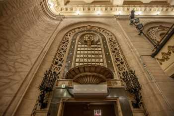 Studebaker Theater, Chicago, Chicago: Mezzanine Box Portal