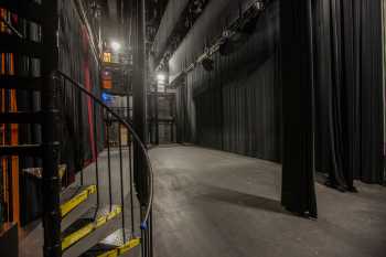 Studebaker Theater, Chicago, Chicago: Stairs in Downstage Left Wing