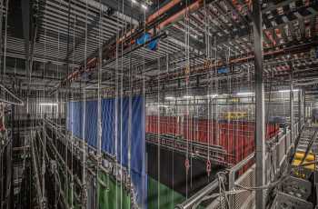 Theatre Royal, Drury Lane, London: Loading Gallery from Downstage Left