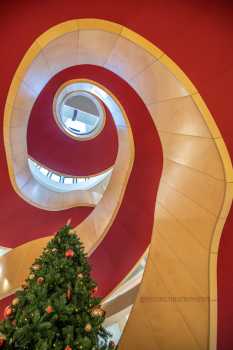 Theatre Royal, Glasgow, United Kingdom: outside London: Stairs at Christmas