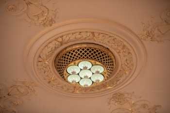 Theatre Royal, Newcastle upon Tyne, United Kingdom: outside London: Sunburner