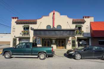 Tivoli Theatre, Spencer, American Midwest (outside Chicago): Exterior