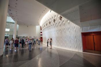 Tobin Center for the Performing Arts, San Antonio, Texas: McCombs Grand Lobby