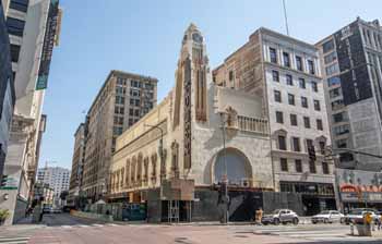 Tower Theatre, Los Angeles: Tower Theatre, after terracotta wall tile restoration in 2019/20