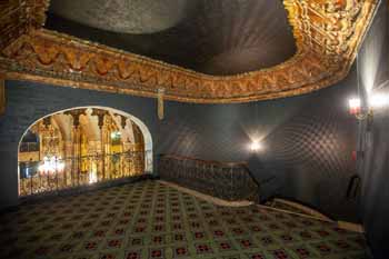 The United Theater on Broadway, Los Angeles: Balcony Stairwell