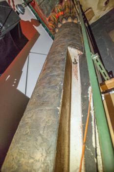 Vista Theatre, Los Feliz: Stage Right Proscenium Arch pillar showing recess for striplight