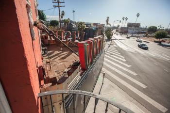 Vista Theatre, Los Feliz: Marquee fronting onto Sunset Blvd