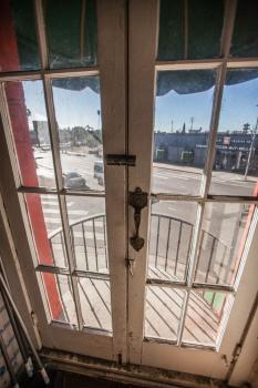 Vista Theatre, Los Feliz, Los Angeles: Greater Metropolitan Area: View out to Sunset Blvd