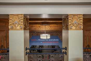 Warner Theatre, Huntington Park, Los Angeles: Greater Metropolitan Area: Lobby From Lounge